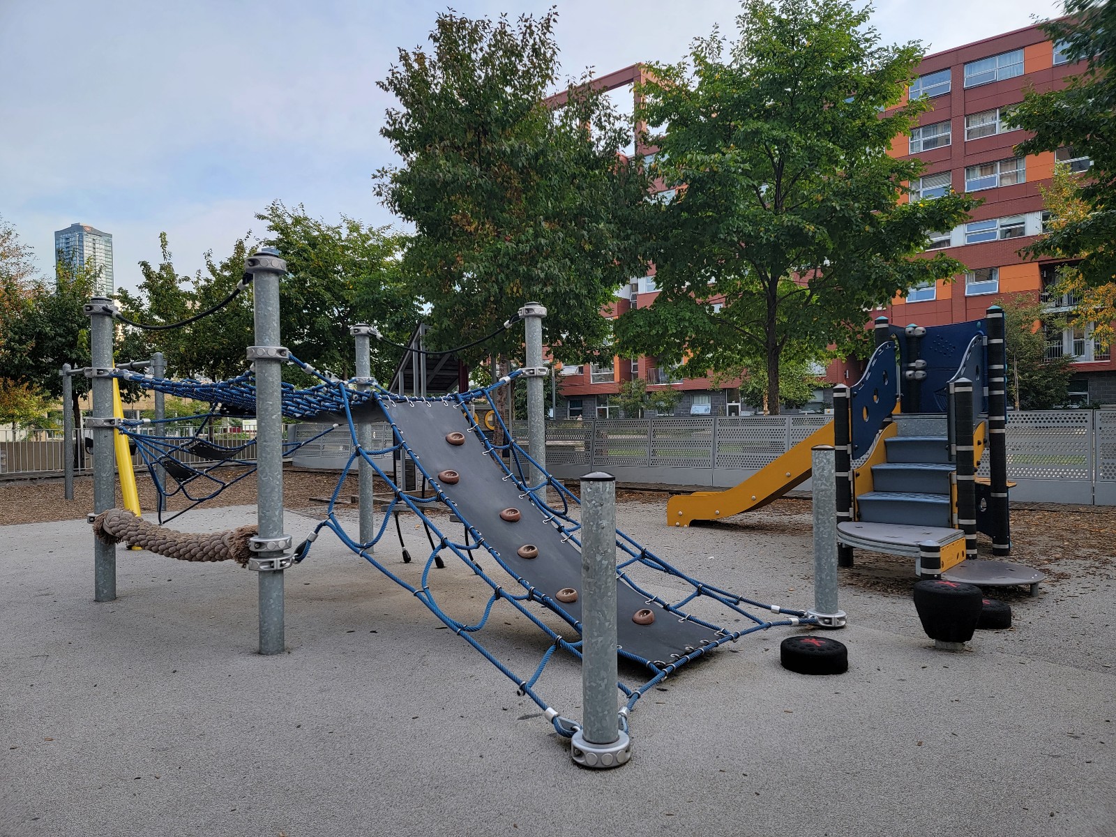 Parc du Bassin-à-Gravier banner image