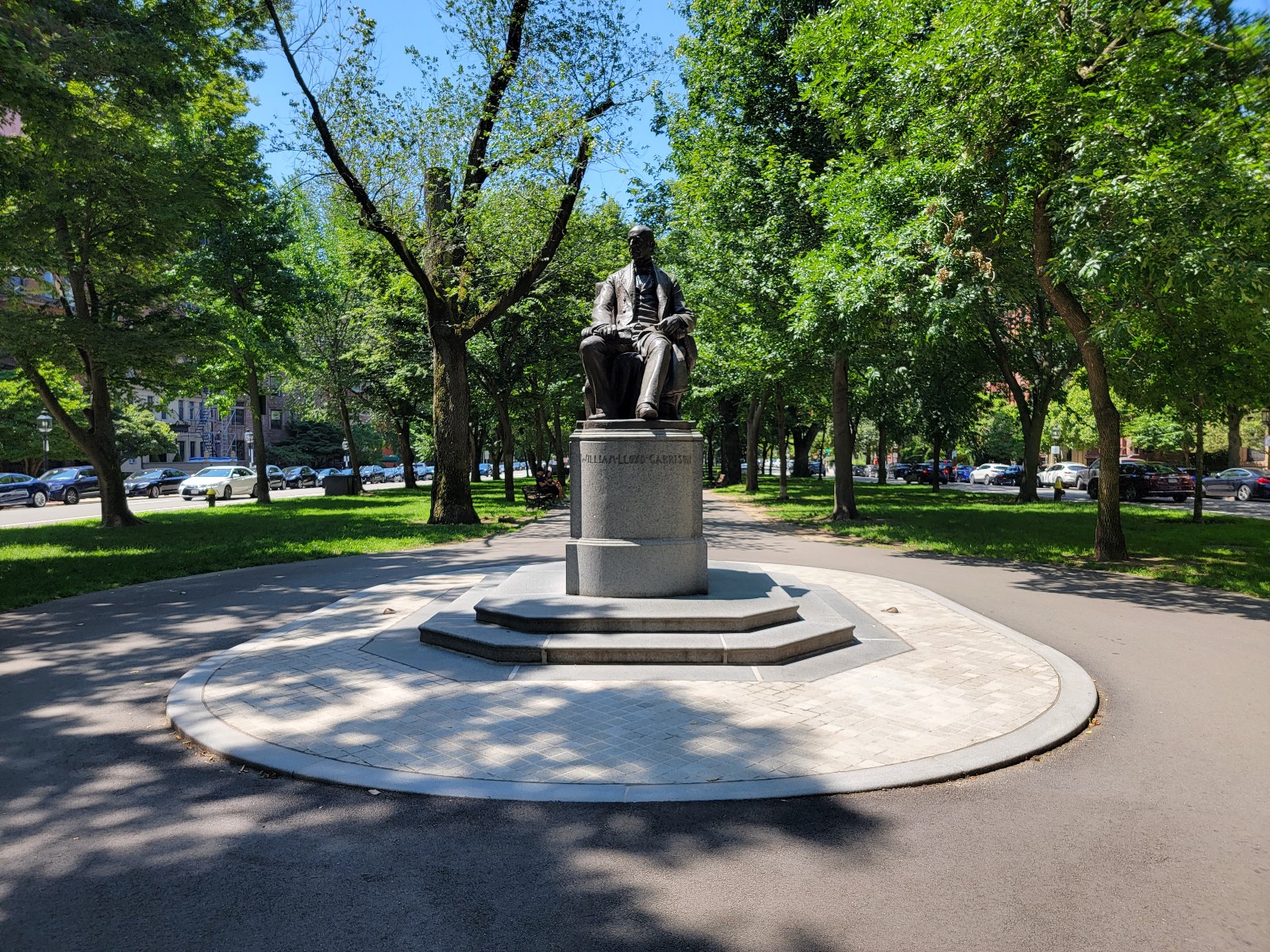 Commonwealth Avenue Mall banner image