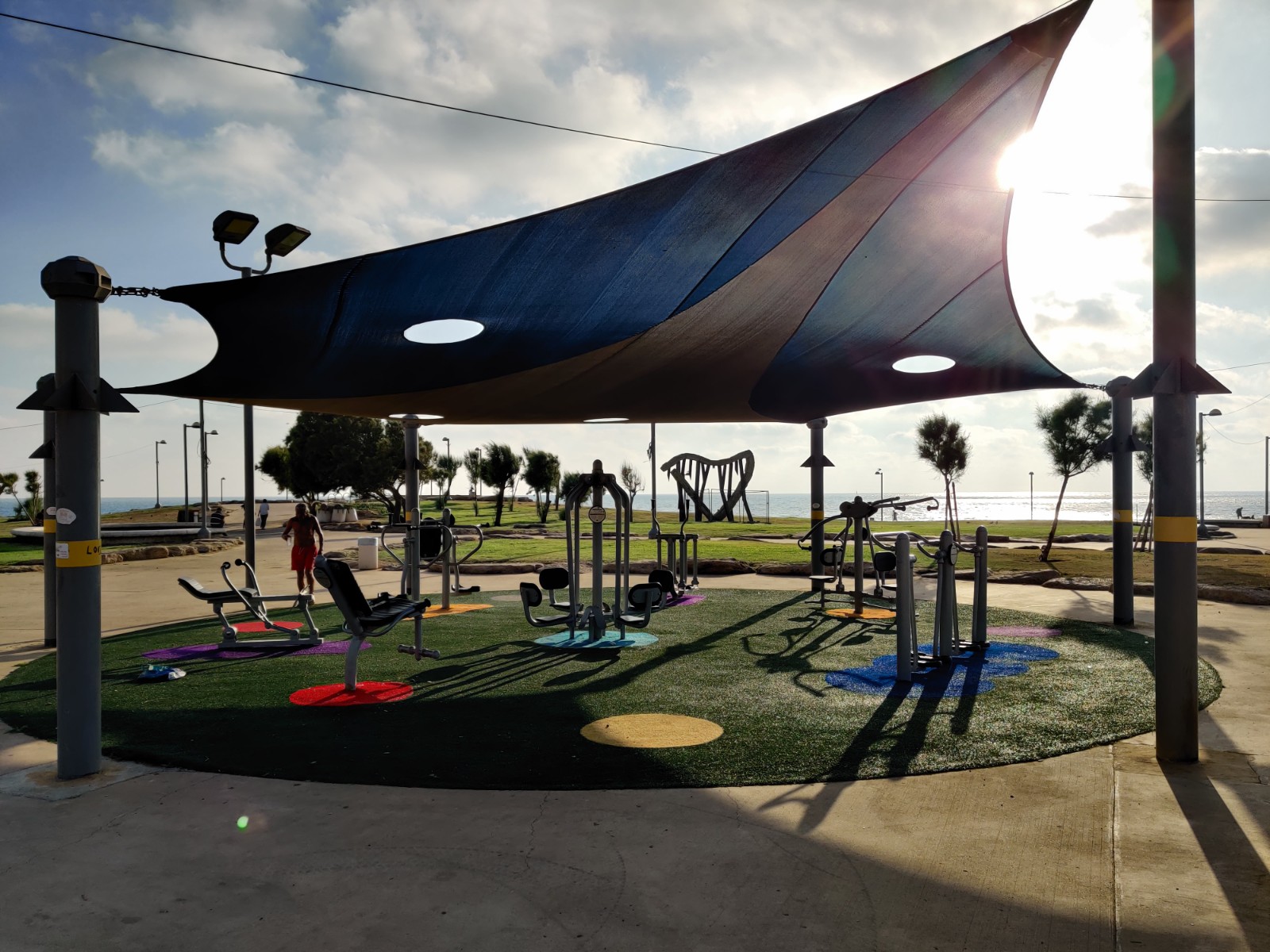 Sir Charles Clore Park banner image