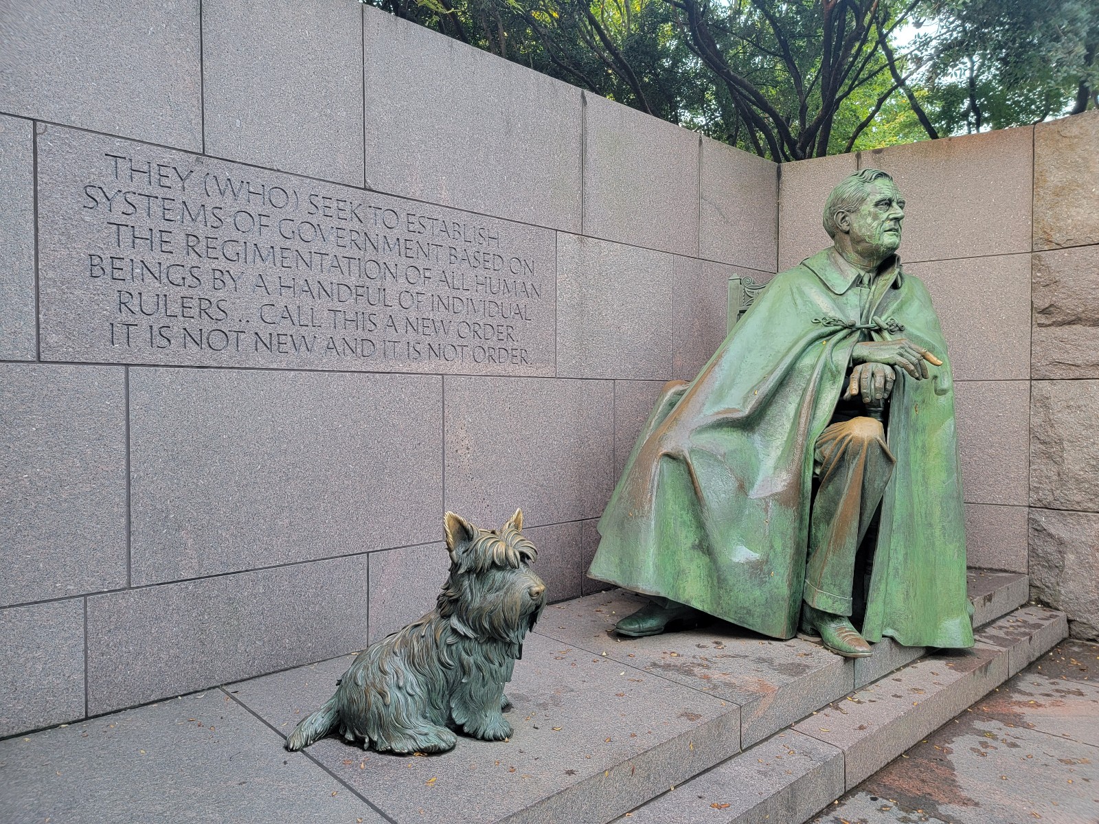 Franklin Delano Roosevelt Memorial banner image