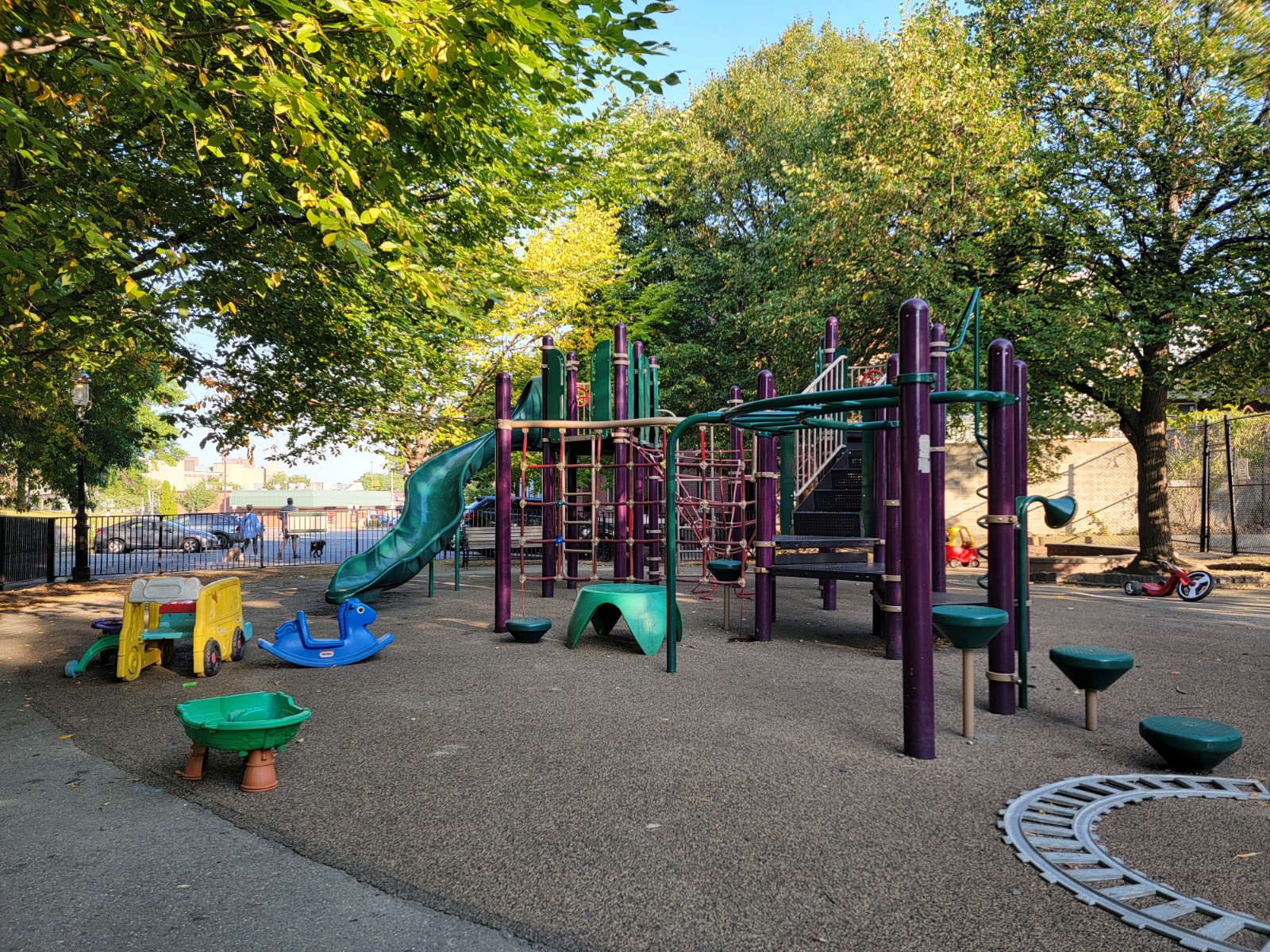 Peter Looney Park banner image