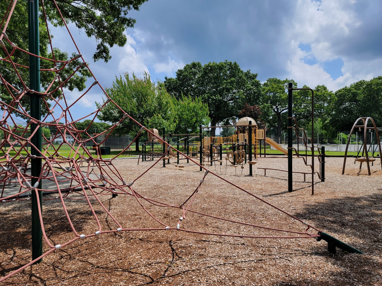 Leland Park banner image