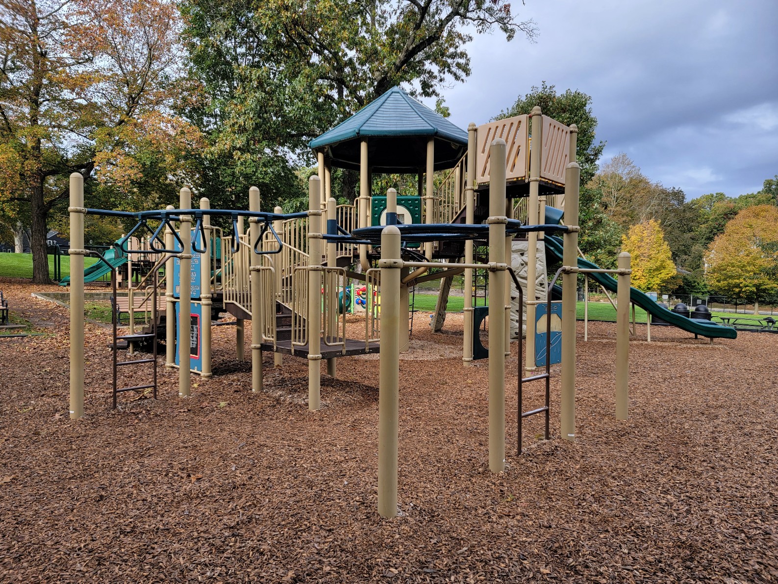 Warren Park banner image